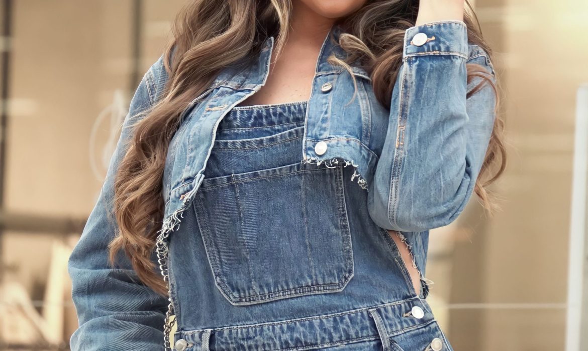 LOOK TOTAL DENIM CON STRADIVARIUS